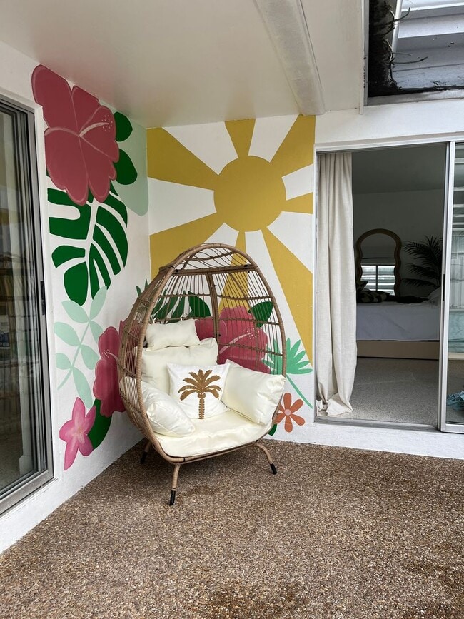 Building Photo - Stunning Seminole Home with Private Pool | 3 Bed / 2 Bath