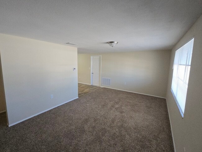 Building Photo - 9240 St Regis Ln