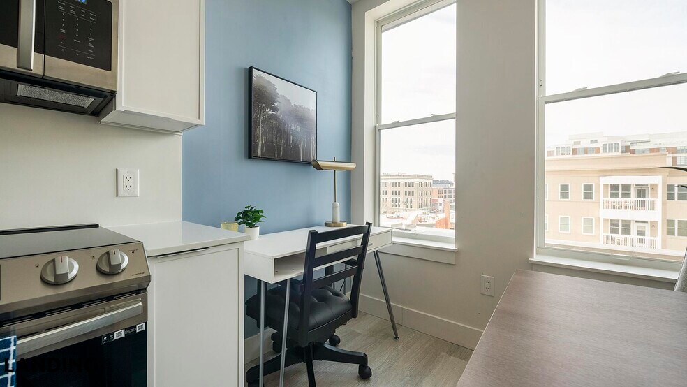 Building Photo - 2005 11th St NW