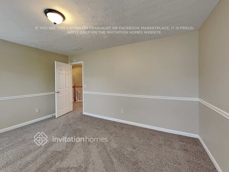 Building Photo - 3175 Gallery Walk