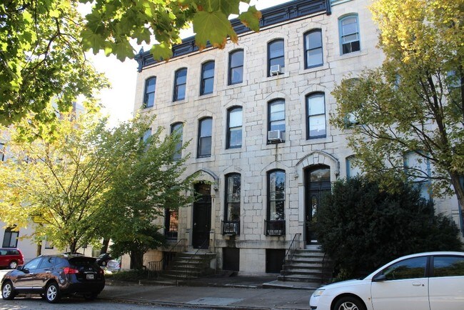 Building Photo - 1600 Park Ave