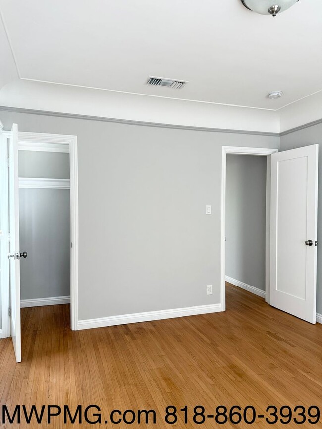 Building Photo - Ideally situated 2-Bed 2-Bath HOME