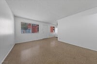 Building Photo - 521 S Maryland Pkwy