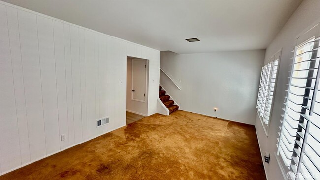 Building Photo - 52 Genoa Pl