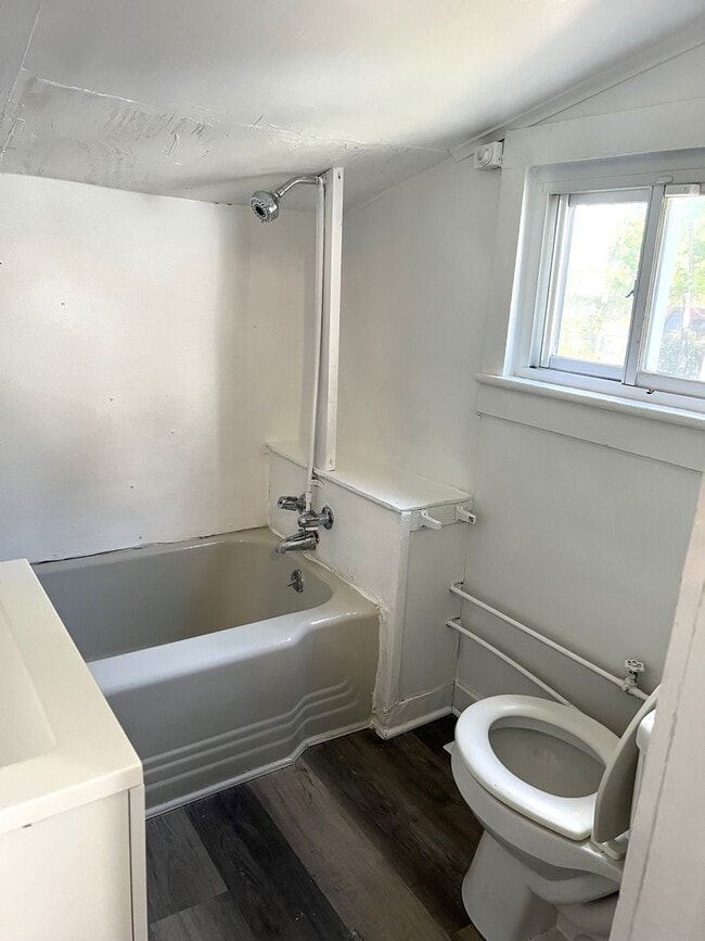 Building Photo - Coming Soon! First Floor Apartment with Bo...