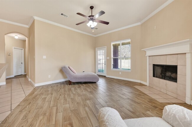 Building Photo - 7002 Casita Dr