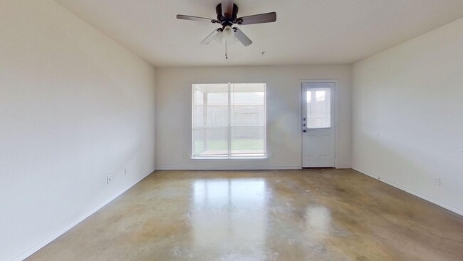 Building Photo - 4006 Cambridge Dr