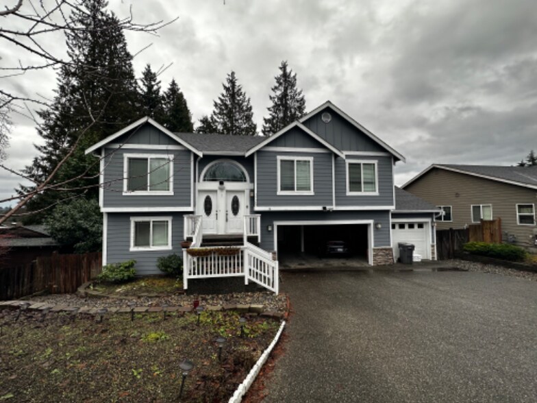 Primary Photo - 17509 32nd Ave W