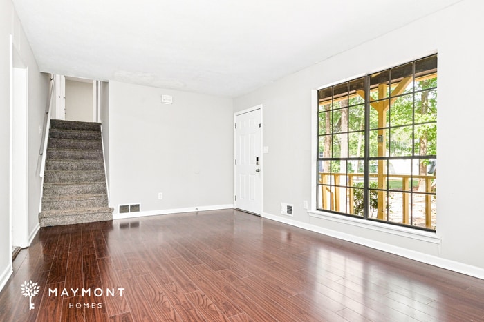 Building Photo - 6957 Cedar Hill Ct