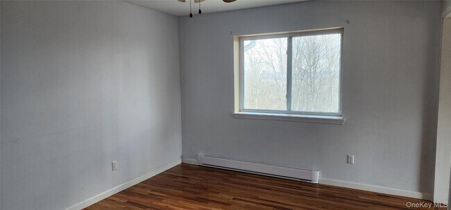 Building Photo - 448 Old Mountain Rd