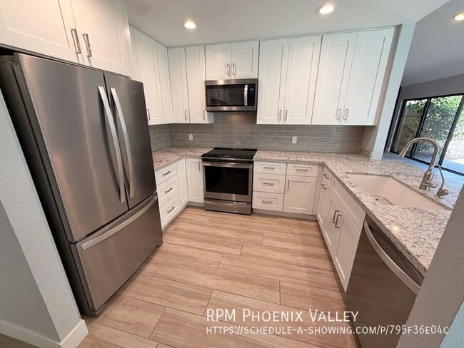 Building Photo - 7826 E San Miguel Ave