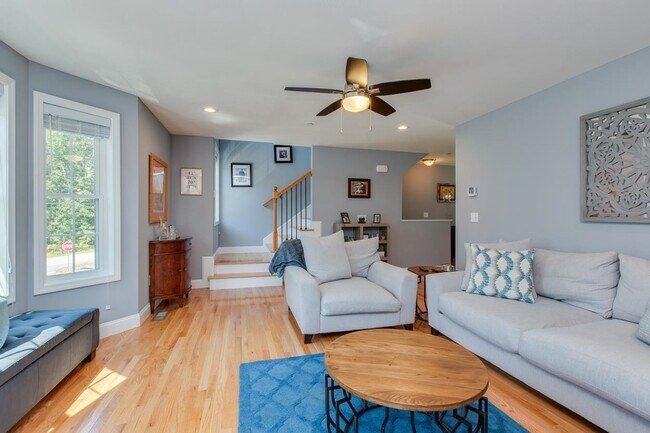 Building Photo - 11 Rockingham Rd