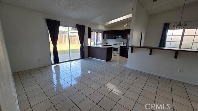 Building Photo - 23850 Suncrest Ave