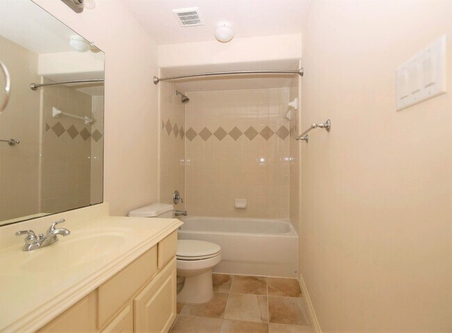 Building Photo - 13315 Olive Trce