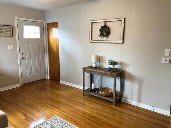 Building Photo - Updated throughout with new master suite!