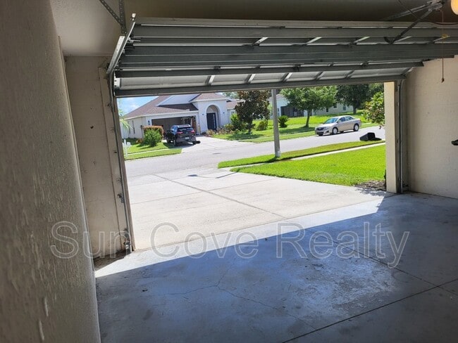 Building Photo - 7607 Mariners Harbour Dr