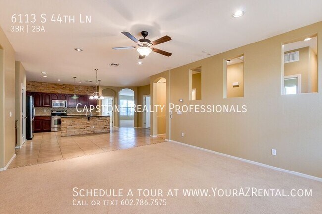 Building Photo - 6113 S 44th Ln