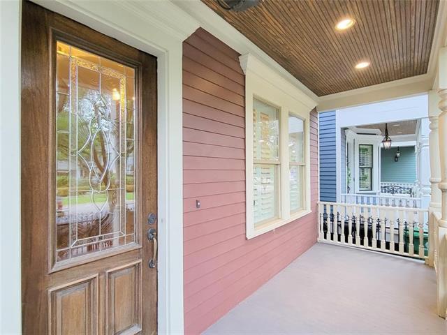 Building Photo - 632 W 17th St