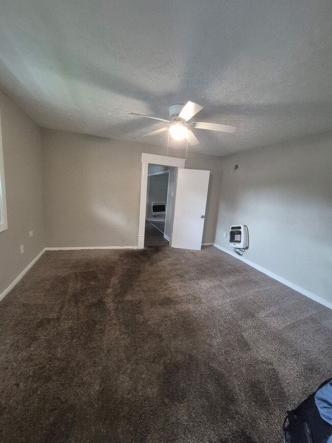 Building Photo - 542 Woodford Ave
