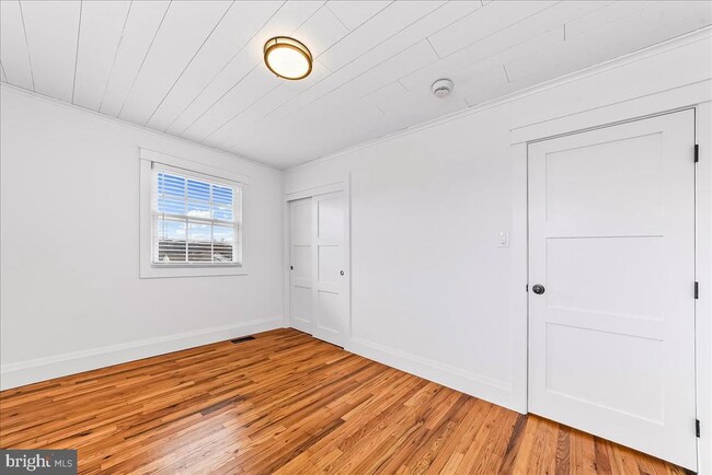 Building Photo - 919 S Concord Rd