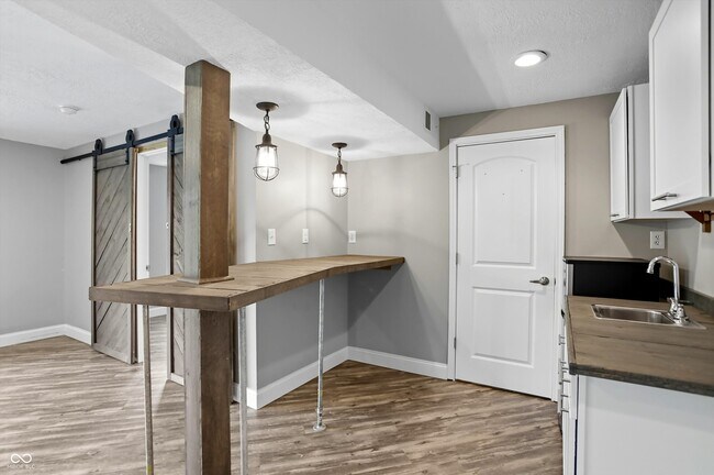 Building Photo - 12438 Hawks Landing Dr