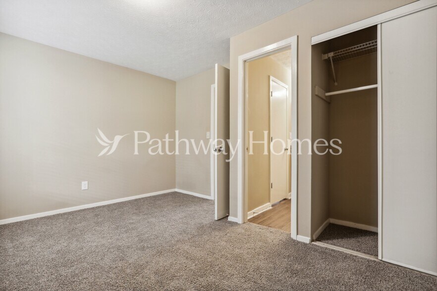 Building Photo - 478 Prince of Wales