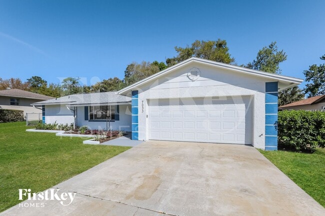 Building Photo - 7033 Crestlake Dr