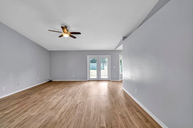 Building Photo - 7216 Antoinette Cir