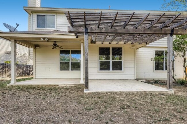 Building Photo - 8803 Redwood Bend