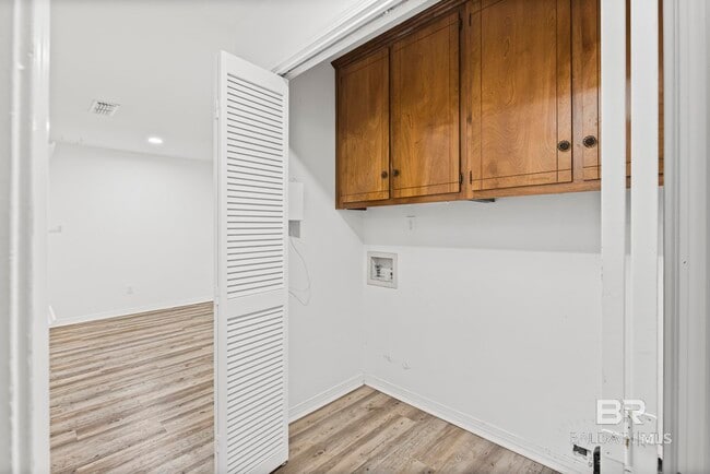 Building Photo - 5907 Windham Ct