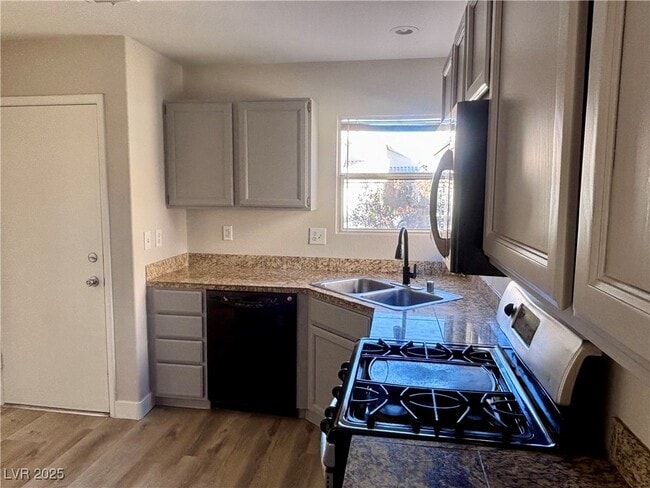 Building Photo - 8409 Granite Peak Ct