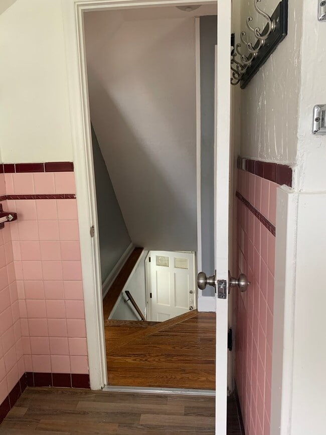 Building Photo - Coming Soon !3 Bedroom, Garage June 6th