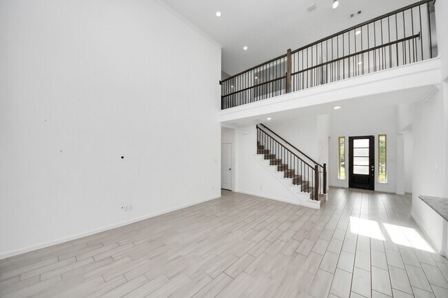 Building Photo - 3007 Velda May Dr