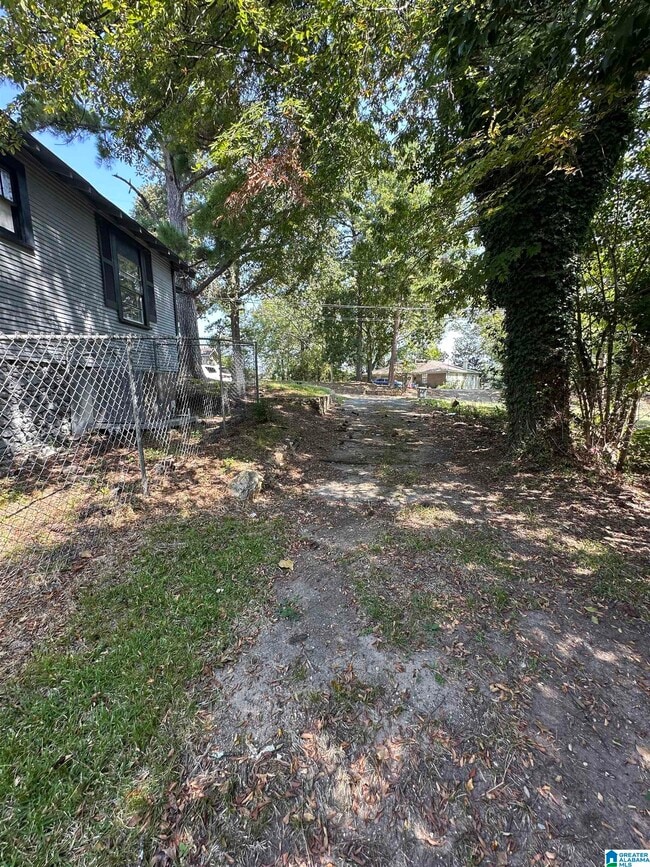 Building Photo - 728 81st Pl S
