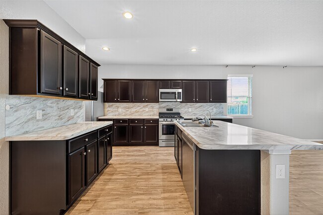 Building Photo - 6023 Briarstone Bay Dr