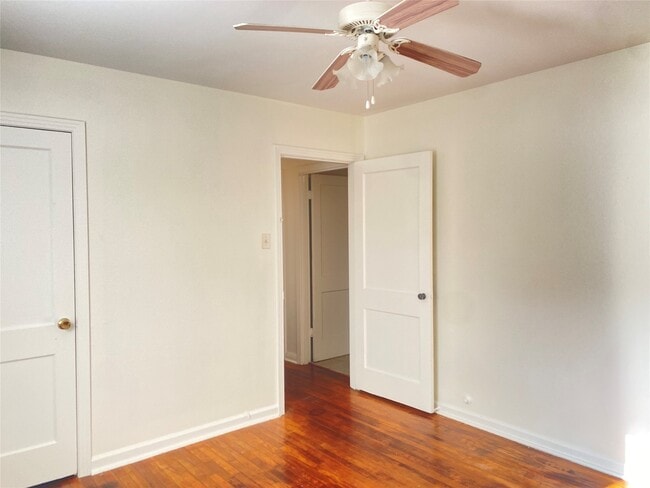 Building Photo - 3619 Lazywood Ln