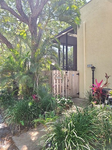 Primary Photo - 8751 Live Oak Ct