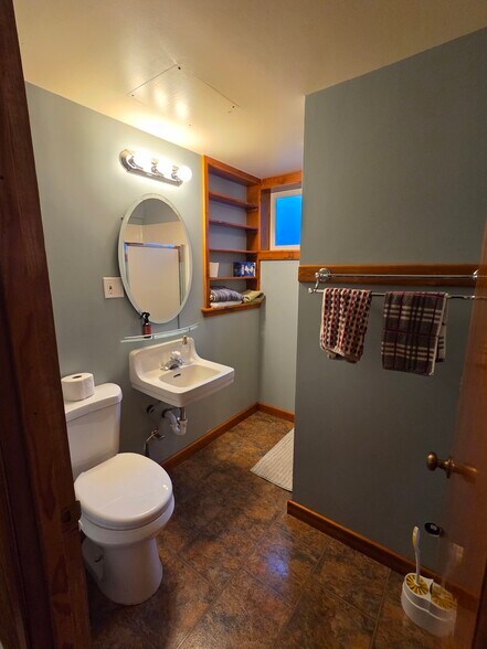 Building Photo - 3819 SE Francis St