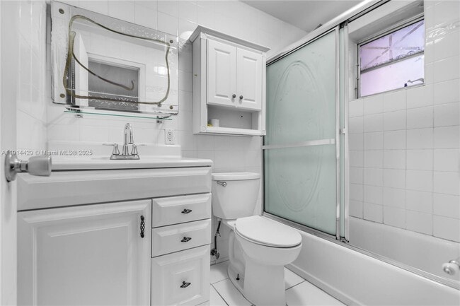 Building Photo - 1330 W 54th St