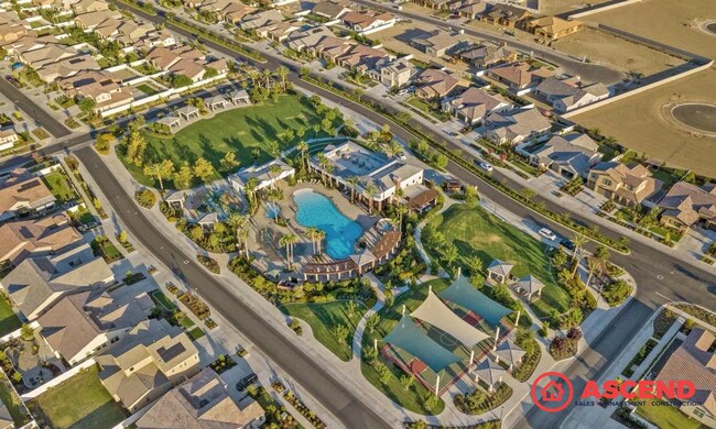 Building Photo - MOVE IN SPECIAL!  Beautiful 3-Bedroom Home in desired Highgate Community with Pool & Full Applian...