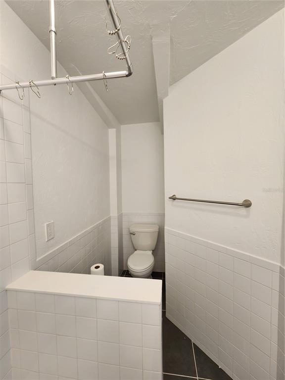 Building Photo - 120 SE 7th St