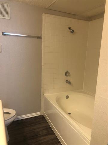 Building Photo - 2201 Wolf St