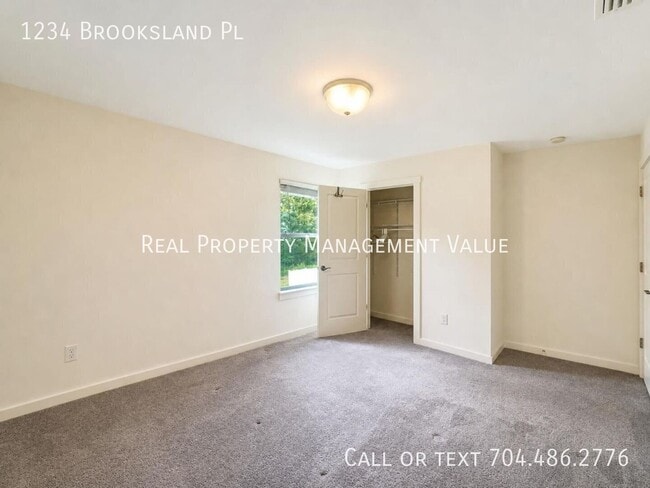 Building Photo - 1234 Brooksland Pl