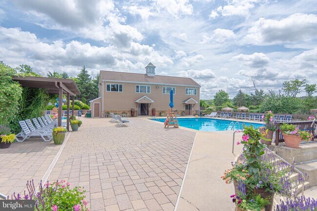 Building Photo - 20A Oscar Hammerstein Way