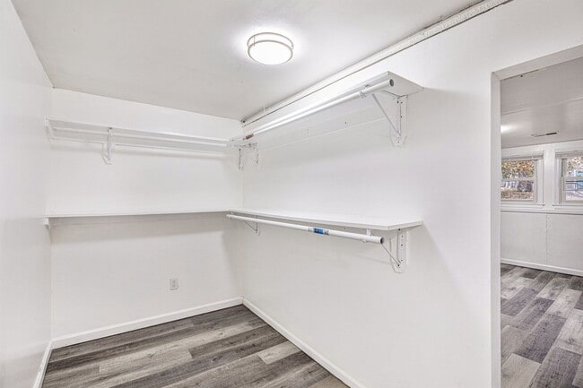 Building Photo - Beautiful 4 Bedroom and 2 Bathroom House in Independence