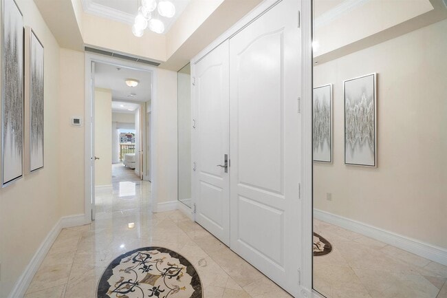 Building Photo - 201 S Narcissus Ave