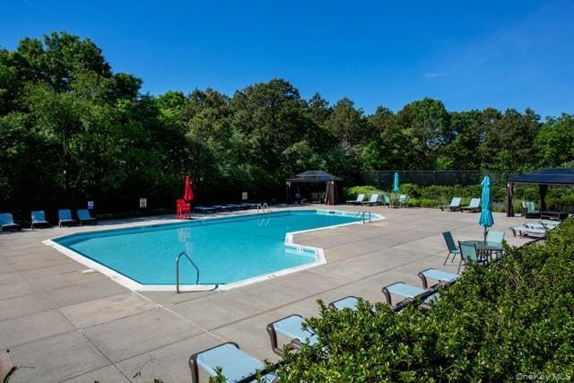 Building Photo - 1806 Saddle Rock Rd