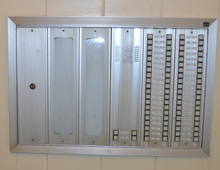 Building Photo - 34 A Padanaram Rd