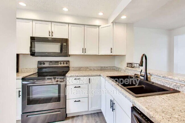 Building Photo - 3741 Lima Ct