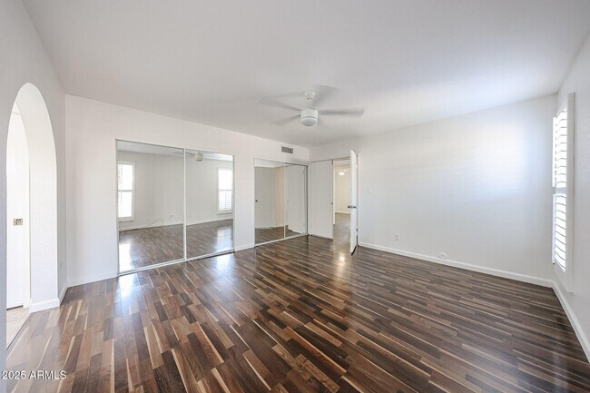 Building Photo - 4366 E Redfield Rd